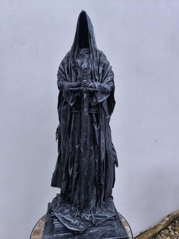 Nazgûl (73 cm, powertex, stříbrná patina)